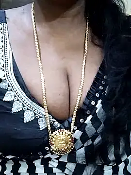 Snapshot of shobini chatting on October 14, 12:50 pm shobini online show from October 14, 12:50 pm