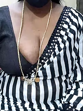 Snapshot of shobini chatting on November 11, 6:41 am shobini online show from November 11, 6:41 am