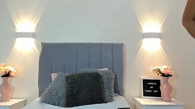 Emiily cooper x online show from December 3, 4:50 pm