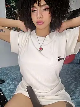 Snapshot of bettyboo2801 chatting on January 15, 4:38 am bettyboo2801 online show from January 15, 4:38 am