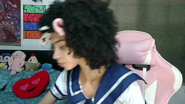 Snapshot of bettyboo2801 chatting on June 23, 4:32 am bettyboo2801 online show from June 23, 4:32 am