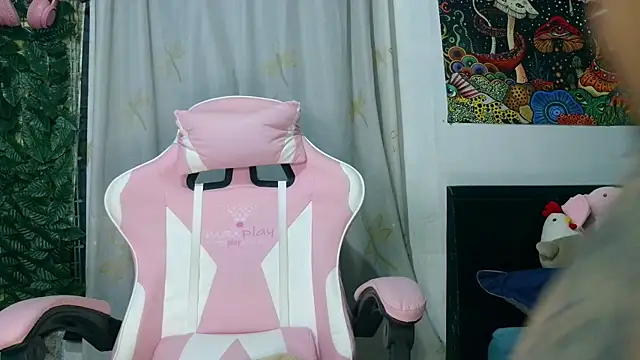 bettyboo2801 online show from March 28, 4:57 am