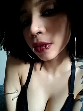 bettyboo2801 online show from May 1, 10:04 pm