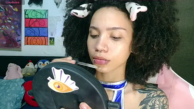 Snapshot of bettyboo2801 chatting on June 9, 6:03 am bettyboo2801 online show from June 9, 6:03 am