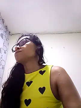 PERLA BLACK  online show from October 22, 3:39 am