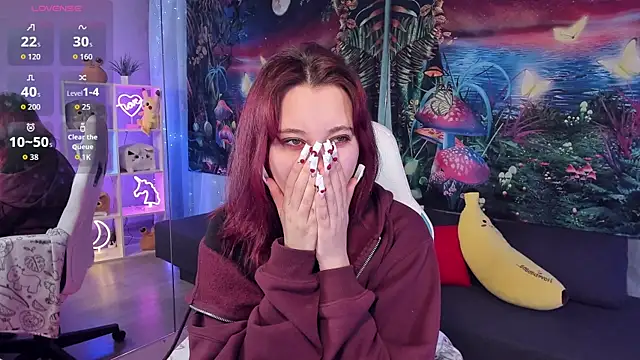 Snapshot of ClaraParks chatting on September 27, 6:03 pm ClaraParks online show from September 27, 6:03 pm