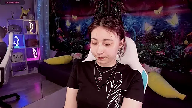 ClaraParks online show from March 29, 7:48 pm