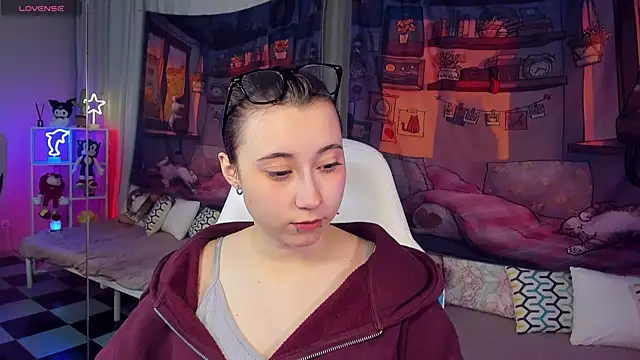 ClaraParks online show from December 14, 10:26 pm