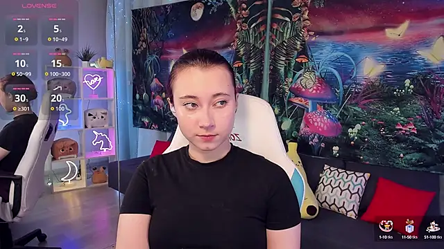 Snapshot of ClaraParks chatting on September 22, 6:14 pm ClaraParks online show from September 22, 6:14 pm