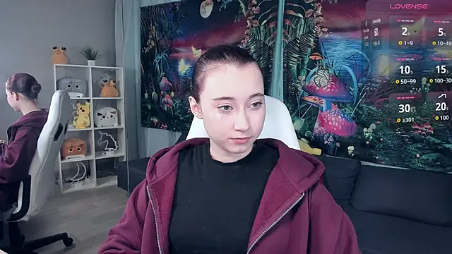 Snapshot of ClaraParks chatting on September 12, 7:13 pm ClaraParks online show from September 12, 7:13 pm