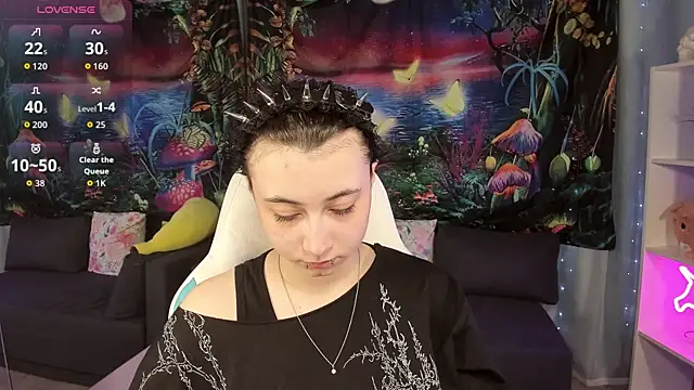 ClaraParks online show from April 5, 7:42 pm