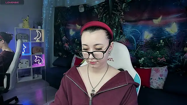 ClaraParks online show from February 25, 6:52 pm