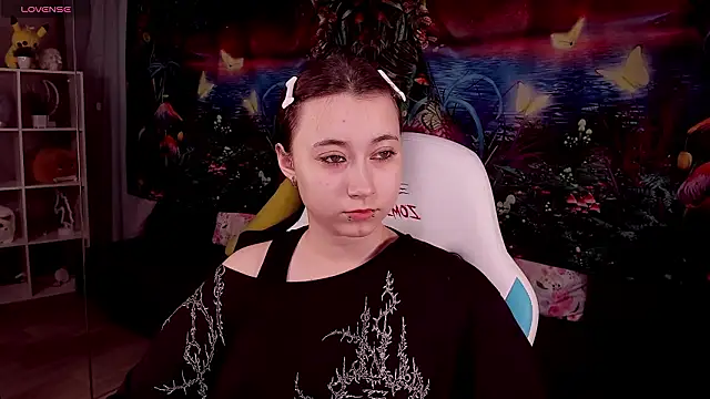 ClaraParks online show from March 26, 7:34 pm