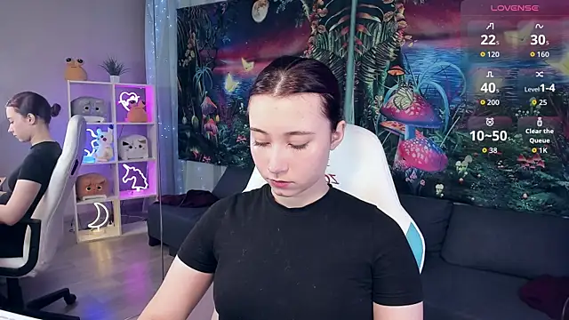 Snapshot of ClaraParks chatting on September 10, 7:02 pm ClaraParks online show from September 10, 7:02 pm