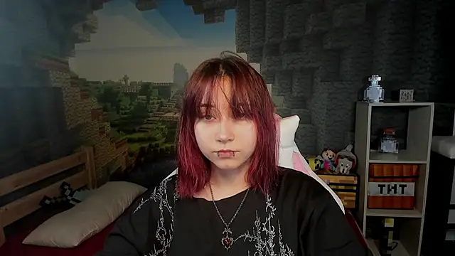 ClaraParks online show from February 8, 8:06 pm