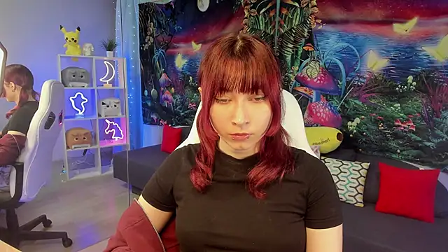 Snapshot of ClaraParks chatting on November 8, 7:50 pm ClaraParks online show from November 8, 7:50 pm