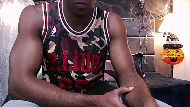 blackbignude online show from November 1, 1:34 am