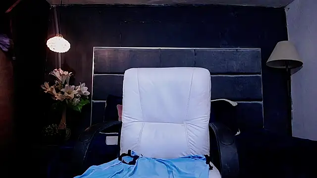 blackbignude online show from October 25, 1:27 am