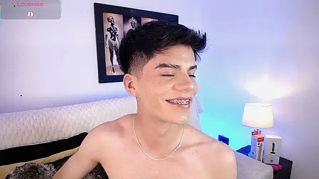 Snapshot of Dulcey_ chatting on September 14, 10:32 pm Dulcey online show from September 14, 10:32 pm