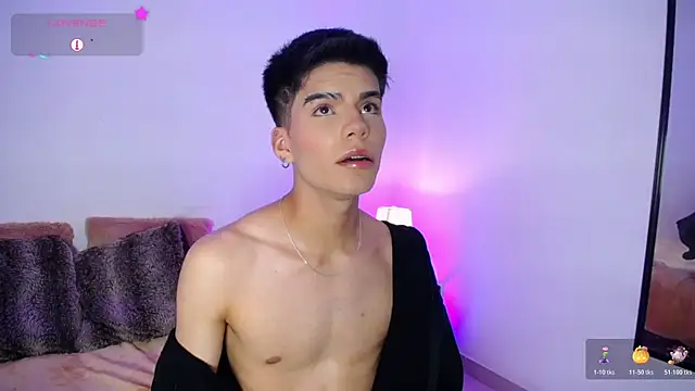 Snapshot of Dulcey_ chatting on November 12, 12:26 am Dulcey online show from November 12, 12:26 am