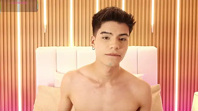 Dulcey  online show from March 31, 4:58 am