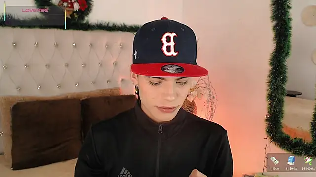 Dulcey  online show from December 14, 4:29 am