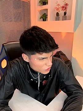 Snapshot of Dulcey_ chatting on October 23, 4:33 am Dulcey online show from October 23, 4:33 am