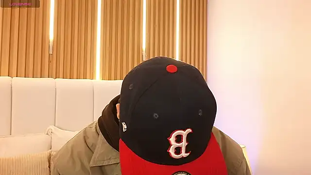 Dulcey  online show from March 17, 4:48 am