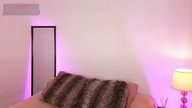 Dulcey  online show from February 4, 5:46 am