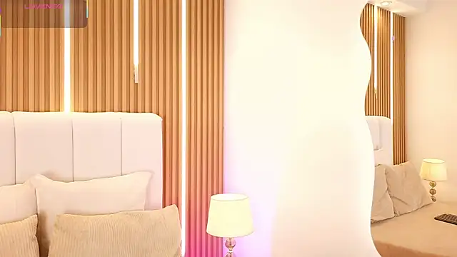 Dulcey  online show from April 8, 4:25 am