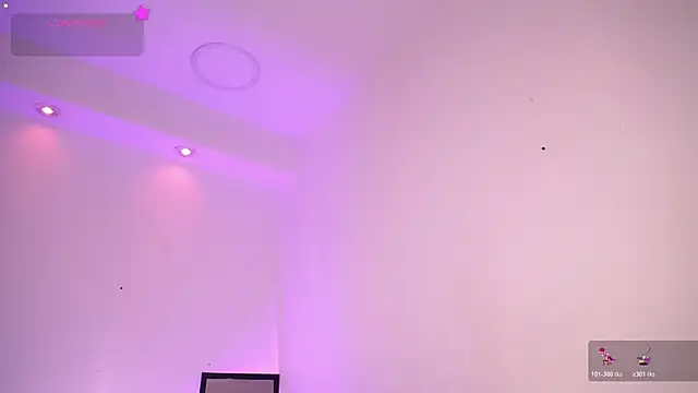 Snapshot of Dulcey_ chatting on November 3, 10:52 am Dulcey online show from November 3, 10:52 am