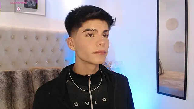 Snapshot of Dulcey_ chatting on September 28, 1:01 am Dulcey online show from September 28, 1:01 am