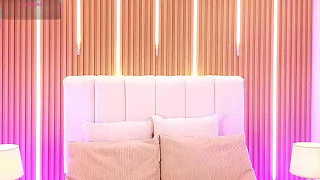 Dulcey  online show from March 29, 5:09 am