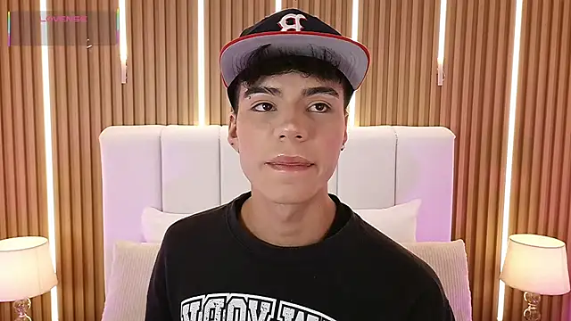 Dulcey  online show from February 19, 4:20 am