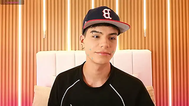 Dulcey  online show from April 4, 5:58 am