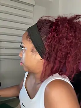  Zahara  online show from February 18, 11:56 pm