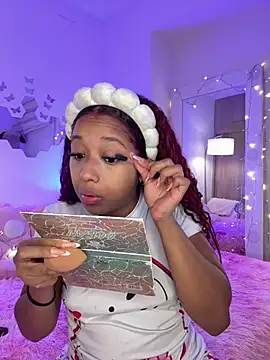 Snapshot of _Zahara_ chatting on June 8, 11:05 pm Zahara online show from June 8, 11:05 pm