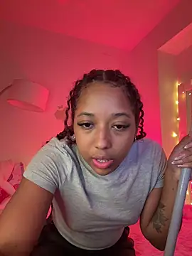 Snapshot of _Zahara_ chatting on June 1, 11:04 pm Zahara online show from June 1, 11:04 pm