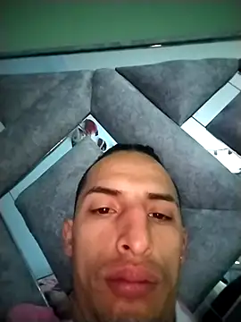 Snapshot of Dani22cmhot chatting on November 3, 2:09 pm Dani22cmhot online show from November 3, 2:09 pm