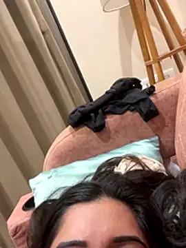 desitease online show from December 18, 8:12 pm