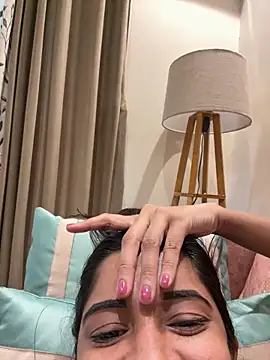 desitease online show from November 18, 10:18 am