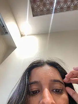 desitease online show from October 28, 8:24 am