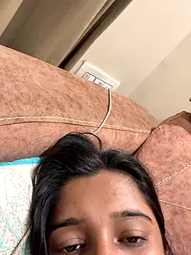 desitease online show from October 28, 8:30 pm