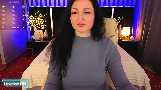 MissRossi online show from December 18, 8:01 pm