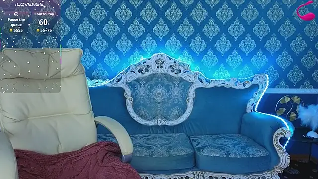 Snapshot of MissRossi chatting on June 10, 7:37 pm MissRossi online show from June 10, 7:37 pm