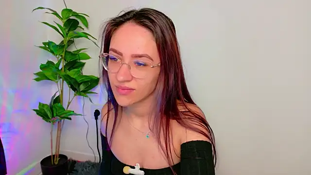 EvaBllake online show from April 2, 5:25 am