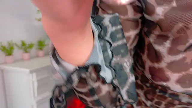 Snapshot of EvaBllake chatting on February 27, 6:24 am EvaBllake online show from February 27, 6:24 am