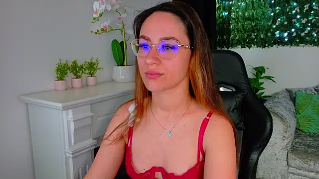 EvaBllake online show from March 12, 6:17 am