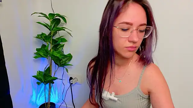 EvaBllake online show from March 26, 6:11 am