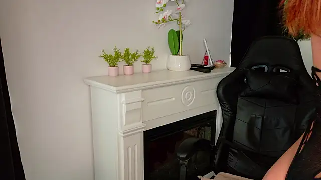 EvaBllake online show from March 17, 6:16 am